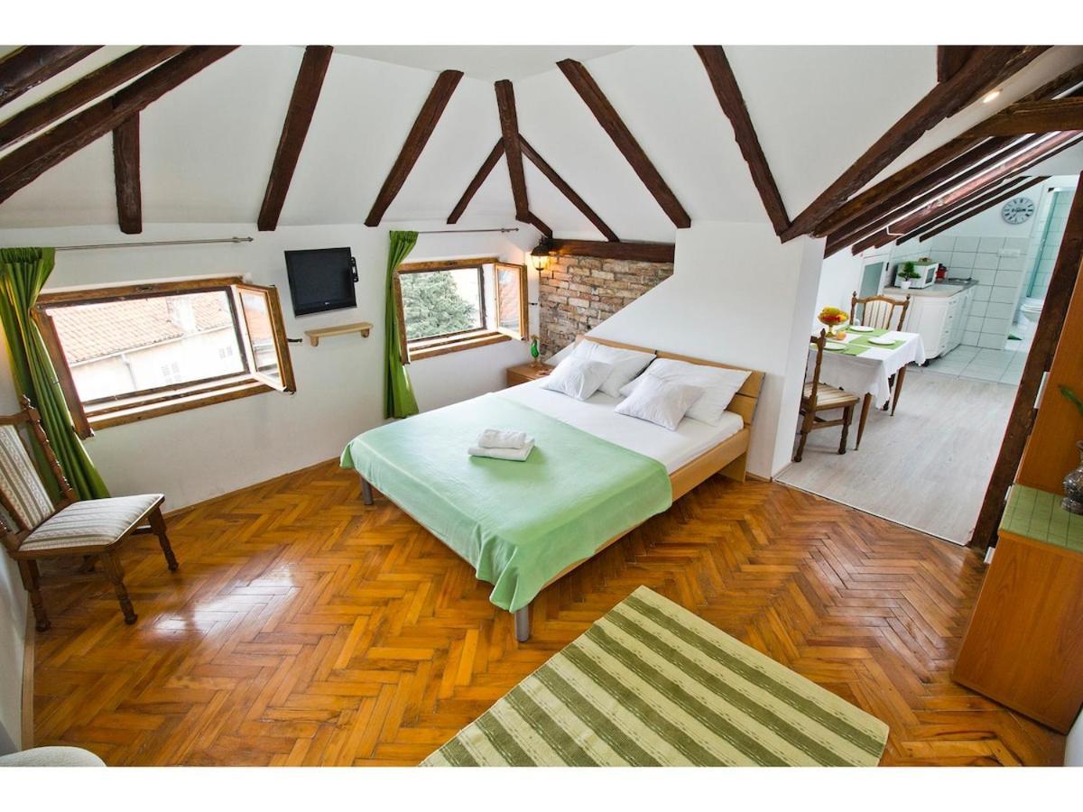 Romantic Loft Apartman *